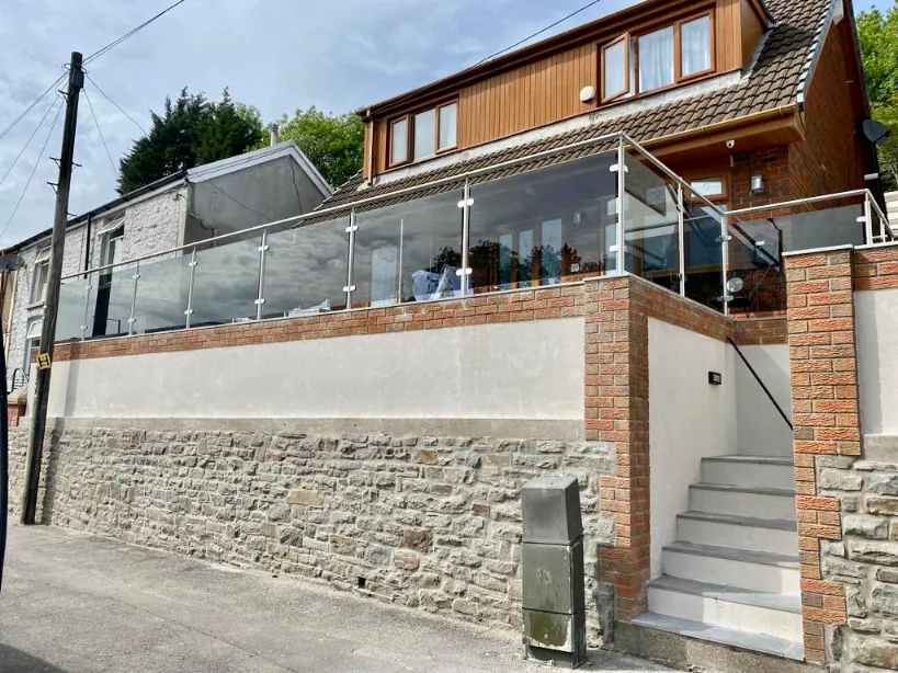 DD Glass Balustrades