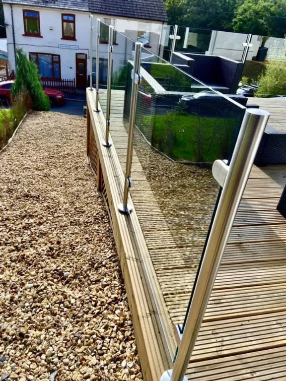 DD Glass Balustrades