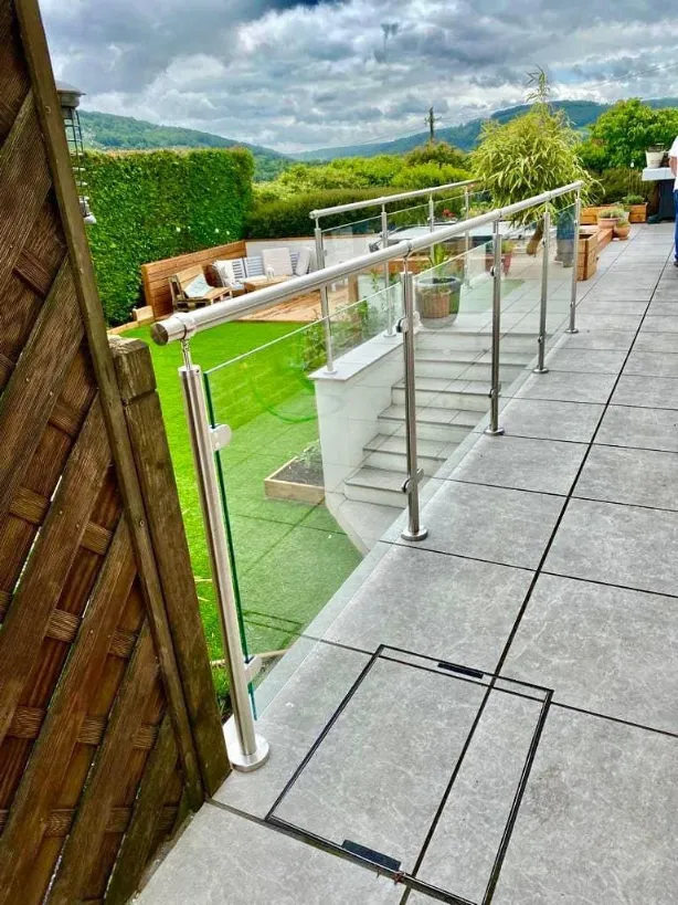 DD Glass Balustrades